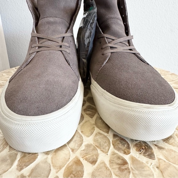 NWT Cu4tro Men's Norris Taupe Suede Leather High-Top Sneakers size 7.5 - Picture 4 of 13